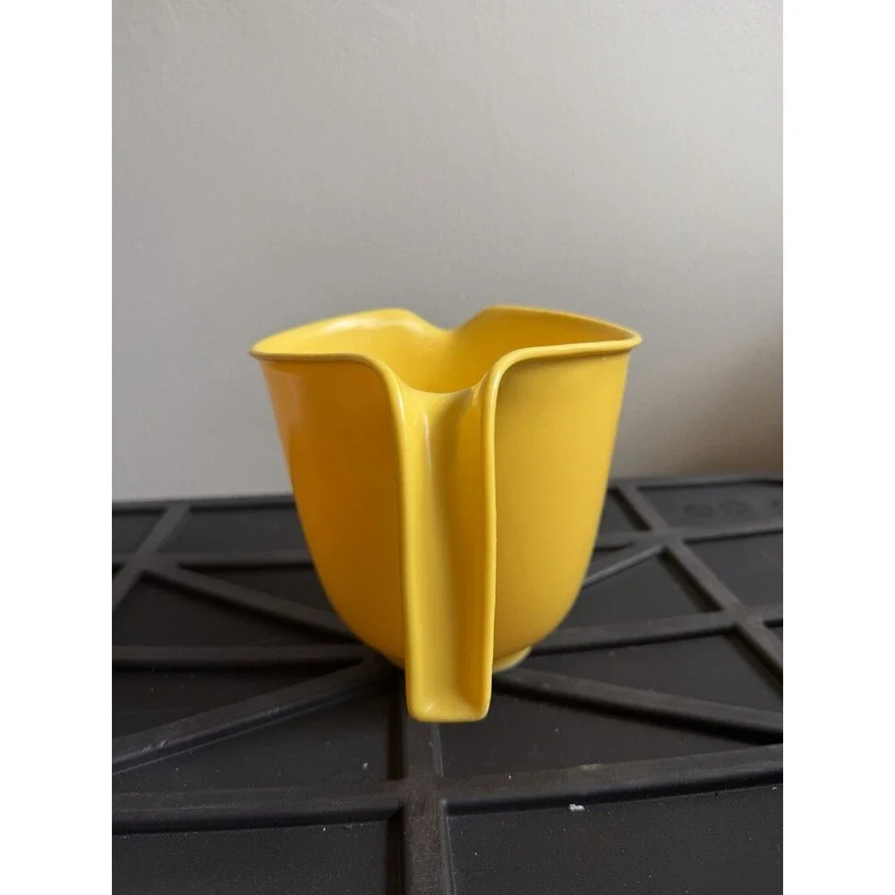 Vintage Rubbermaid Grip & Mix Batter Bowl 6 Cups Yellow #2661 Good Condition
